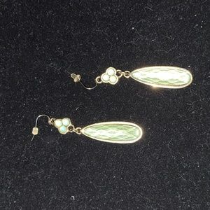 Premier Designs beautiful pale green and gold dangling earrings